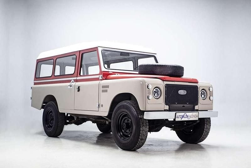 Usado Land Rover Defender 112 CV (82 kW) 1989 Beige SUV