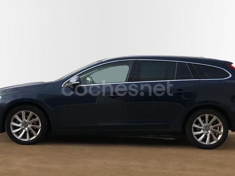 Usado Volvo V60 Summum 190 CV (139 kW) 2015 Azul Familiar