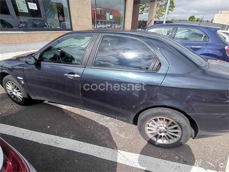 Usado Alfa Romeo 156 Progression 115 CV (84 kW) 2004 Azul Berlina