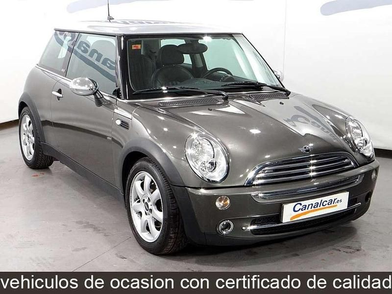 Usado Mini Cooper 116 CV (85 kW) 2007 Gris Utilitario