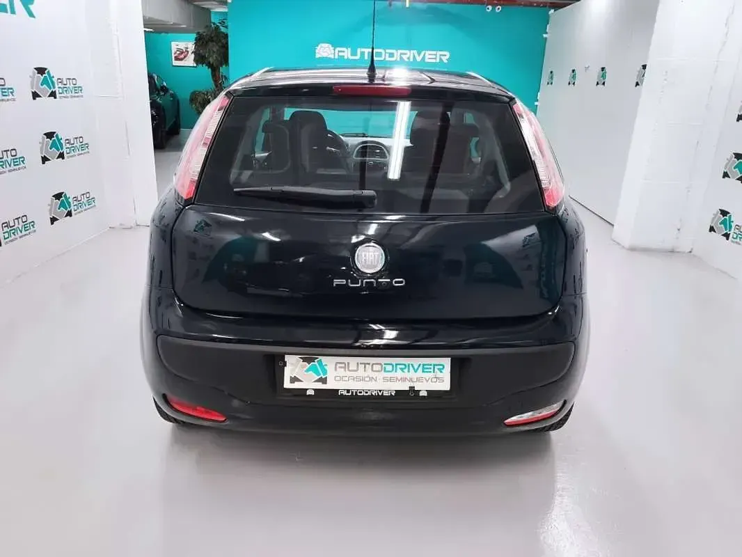 Używany Fiat Punto Evo Active 75 KM (55 kW) 2011 Niebieski Hatchback