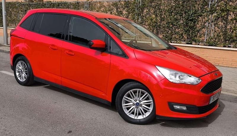 Usado Ford Grand C-Max Trend+ 125 CV (91 kW) 2017 Rojo Monovolumen