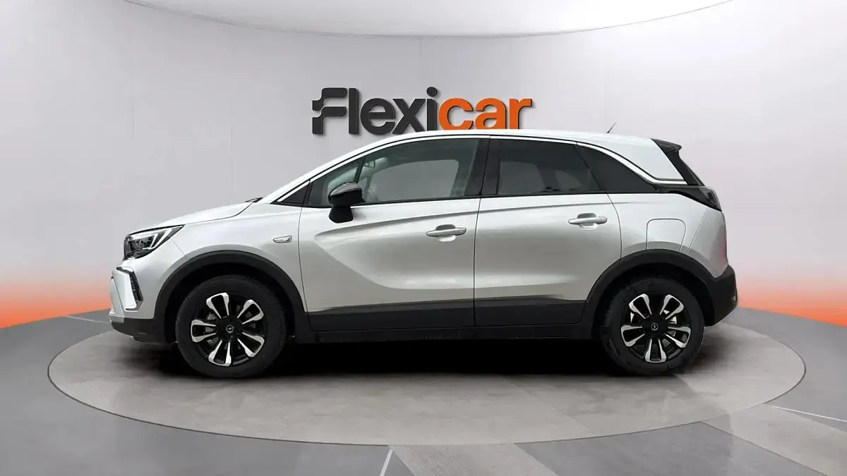 Usado Opel Crossland Elegance 110 CV (80 kW) 2024 Gris SUV