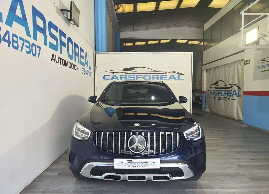 Usado Mercedes GLC300e 317 CV (233 kW) 2022 Azul Coupe