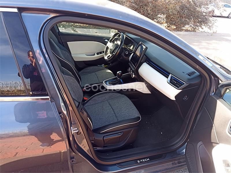 Usado Renault Clio V 140 CV (102 kW) 2020 Azul Berlina