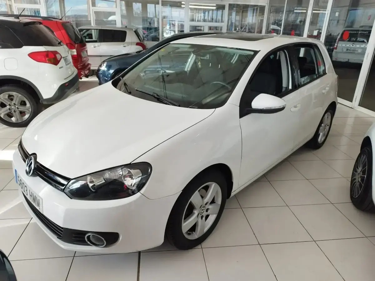 Begagnad VW Golf VII Advance 105 HK (77 kW) 2012