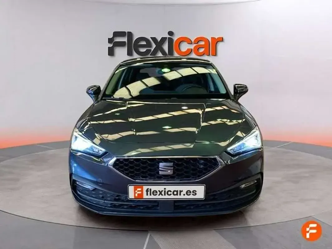 Usado Seat Leon Style 150 CV (110 kW) 2024 Azul Berlina