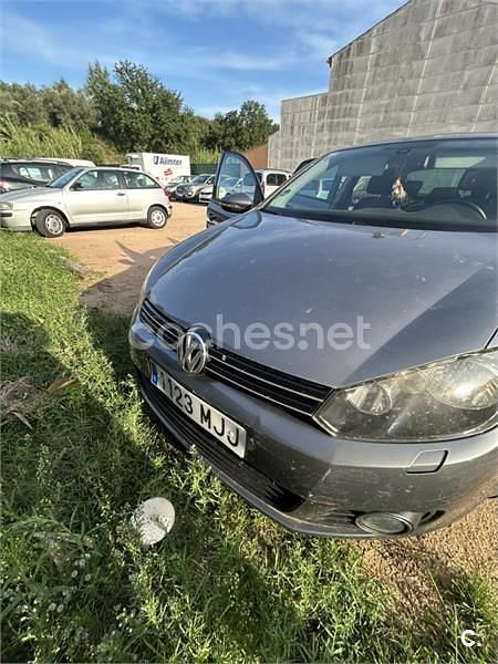 Usado VW Golf VI Advance 105 CV (77 kW) 2011 Gris / plata Utilitario