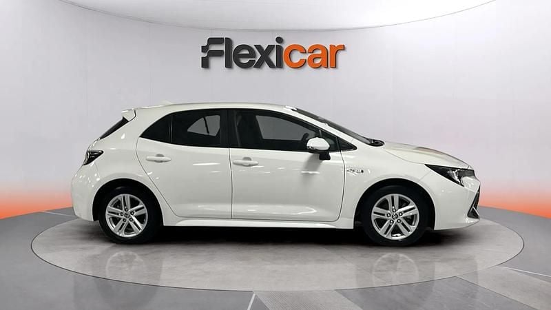 Usado Toyota Corolla Active 122 CV (89 kW) 2021 Blanco Utilitario