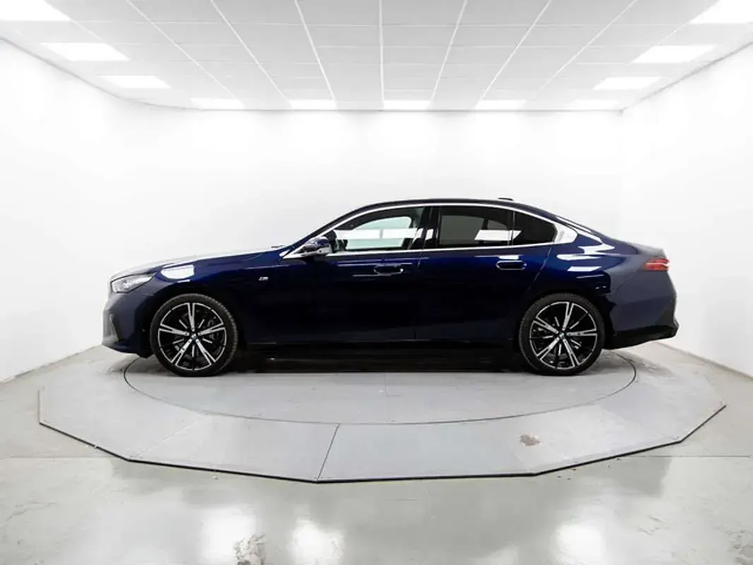 Usado BMW i5 250 kW (340 CV) 2024 Azul Berlina