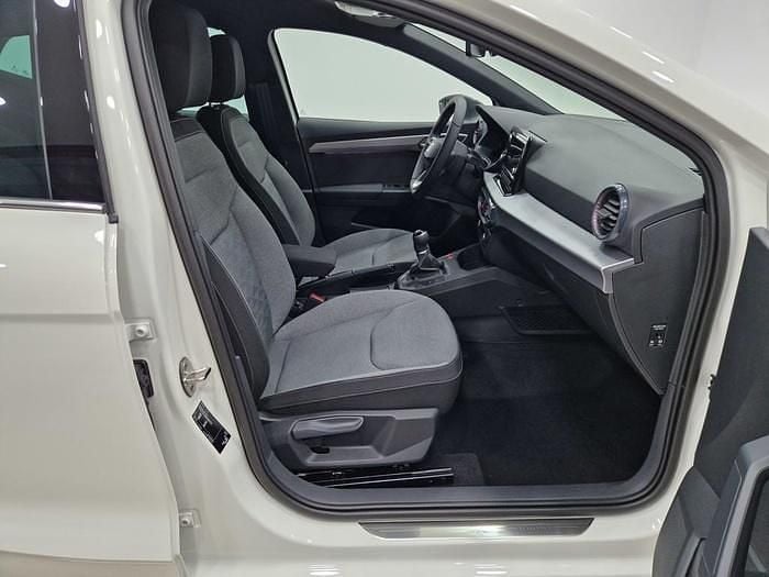 Usado Seat Ibiza XCELLENCE 115 CV (84 kW) 2025 Blanco Utilitario