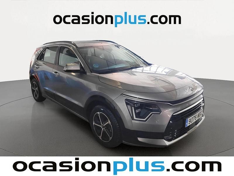 Usado Kia Niro 141 CV (103 kW) 2023 Gris SUV
