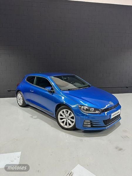 Usado VW Scirocco R-line 220 CV (161 kW) 2015 Azul Coupe
