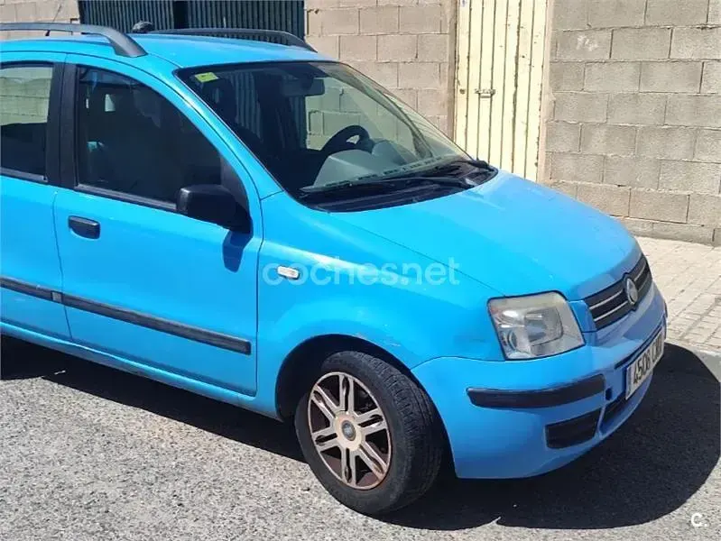 Usado Fiat Panda Dynamic 60 CV (44 kW) 2003 Azul Utilitario