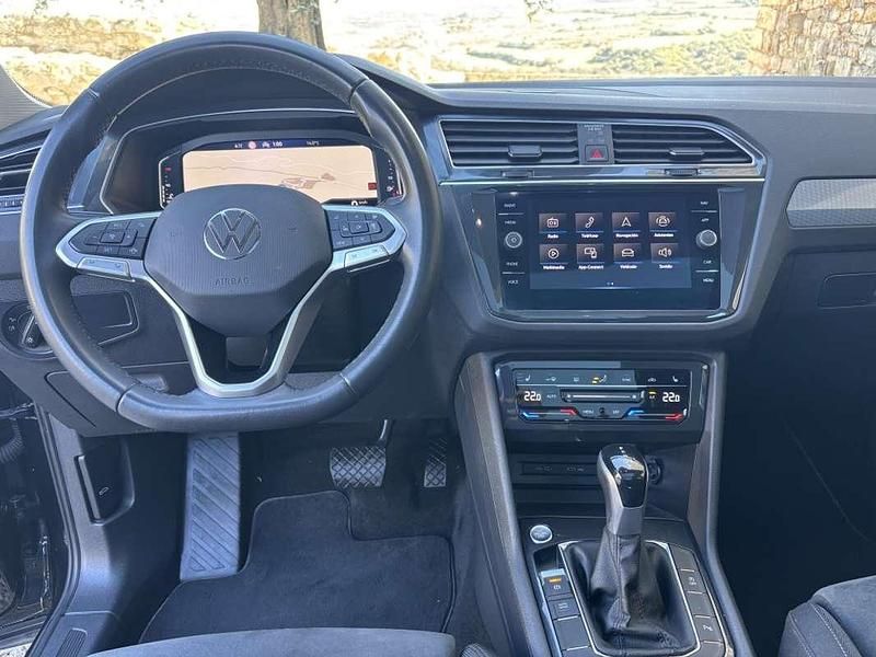 Usado VW Tiguan Life 150 CV (110 kW) 2021 Negro SUV