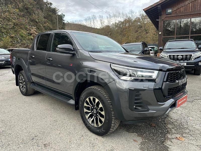 Usado Toyota HiLux Sport 204 CV (150 kW) 2023 Gris / plata Pickup/Camioneta