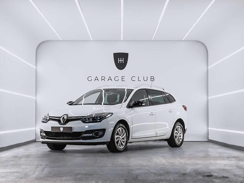 Usado Renault Mégane GrandTour LIMITED 115 CV (84 kW) 2015 Blanco Familiar