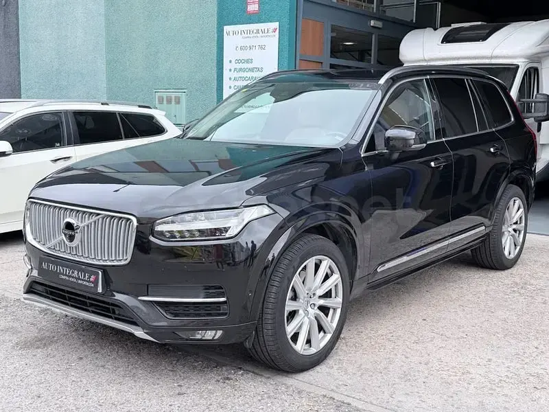 Usado Volvo XC90 Inscription 225 CV (165 kW) 2015 Negro SUV