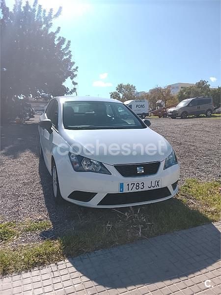 Usado Seat Ibiza CONNECT 75 CV (55 kW) 2015 Blanco Berlina