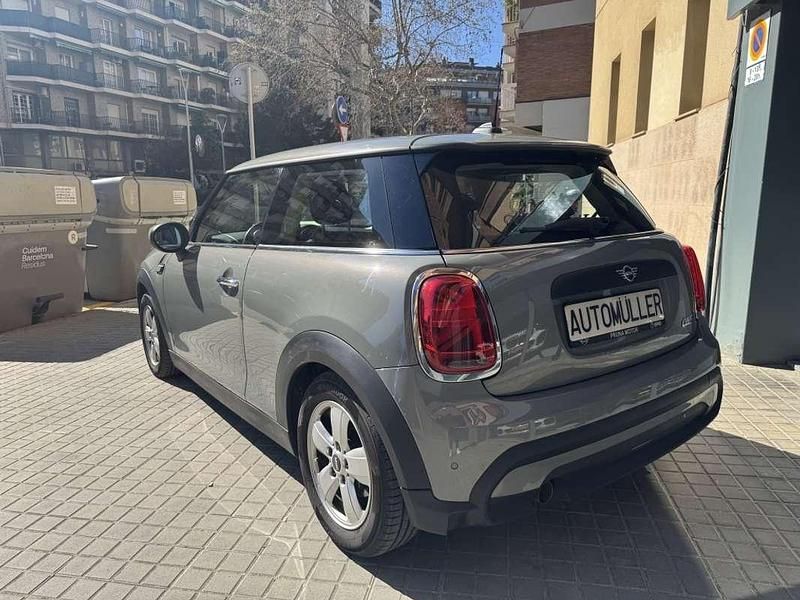 Usado Mini ONE 102 CV (75 kW) 2021 Gris Utilitario