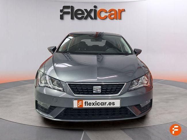 Usado Seat Leon Style 110 CV (80 kW) 2017 Gris / plata Berlina