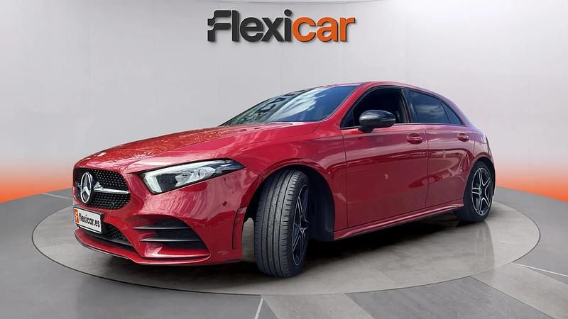 Usado Mercedes A200 163 CV (119 kW) 2018 Rojo Berlina