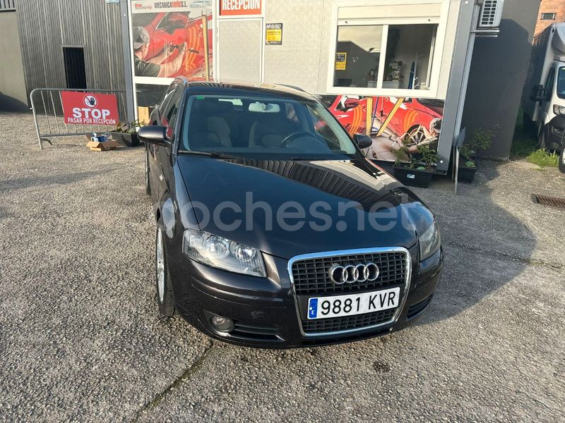 Negro Usado 2008 Audi A3 Sportback Ambition Berlina | 5950 € (Precio justo) - Imagen 1/4
