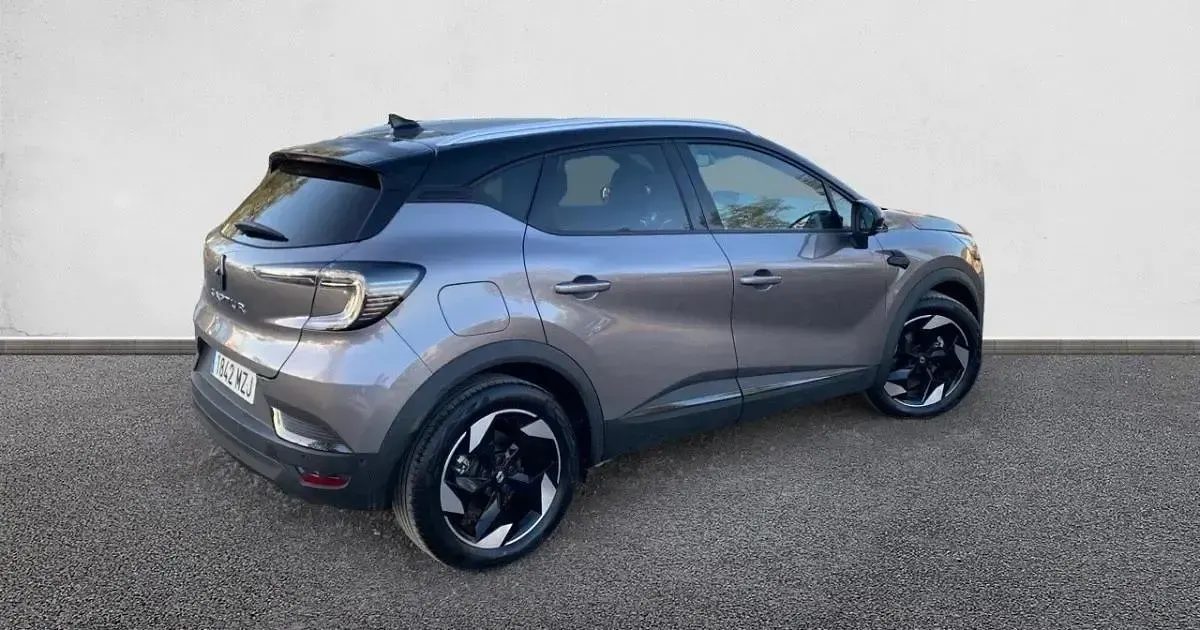 Usado Renault Captur Techno 100 CV (73 kW) 2025 SUV