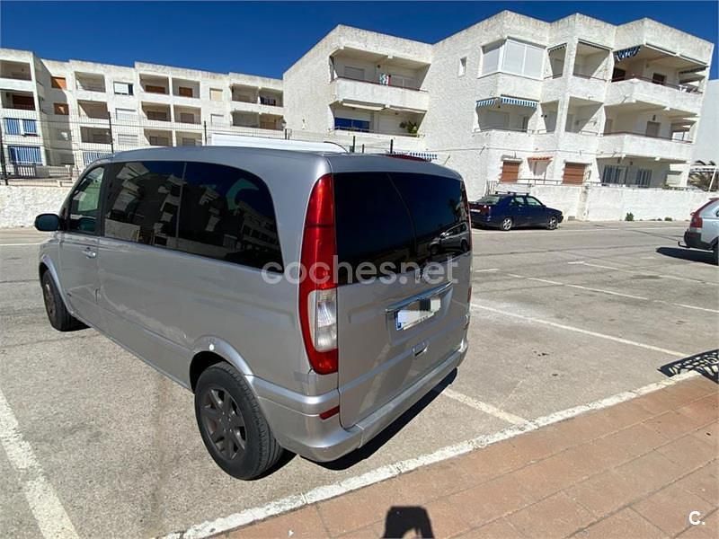 Usado Mercedes Viano 150 CV (110 kW) 2005 Gris / plata Monovolumen