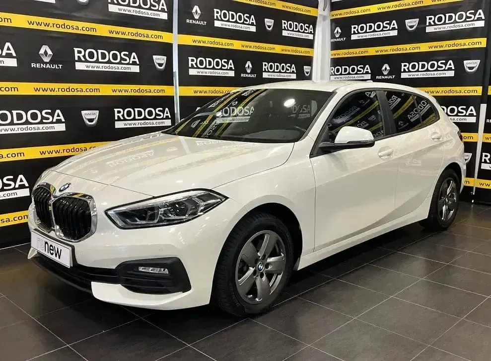 Usado BMW 116 Comfort Edition 116 CV (85 kW) 2021 Blanco Utilitario