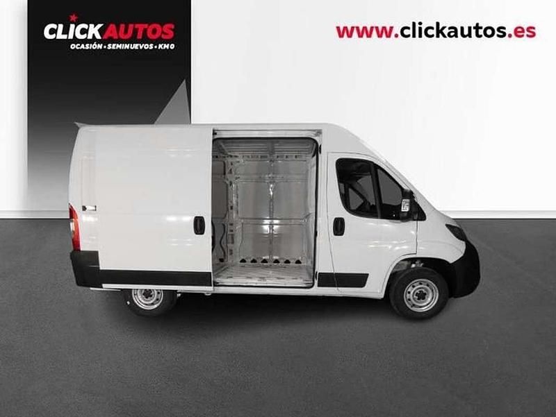 Usado Fiat Ducato 140 CV (102 kW) 2023 Blanco Van
