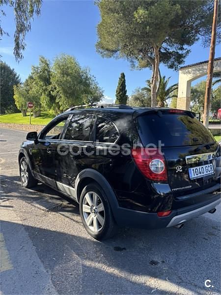 Usado Chevrolet Captiva 150 CV (110 kW) 2008 Negro SUV