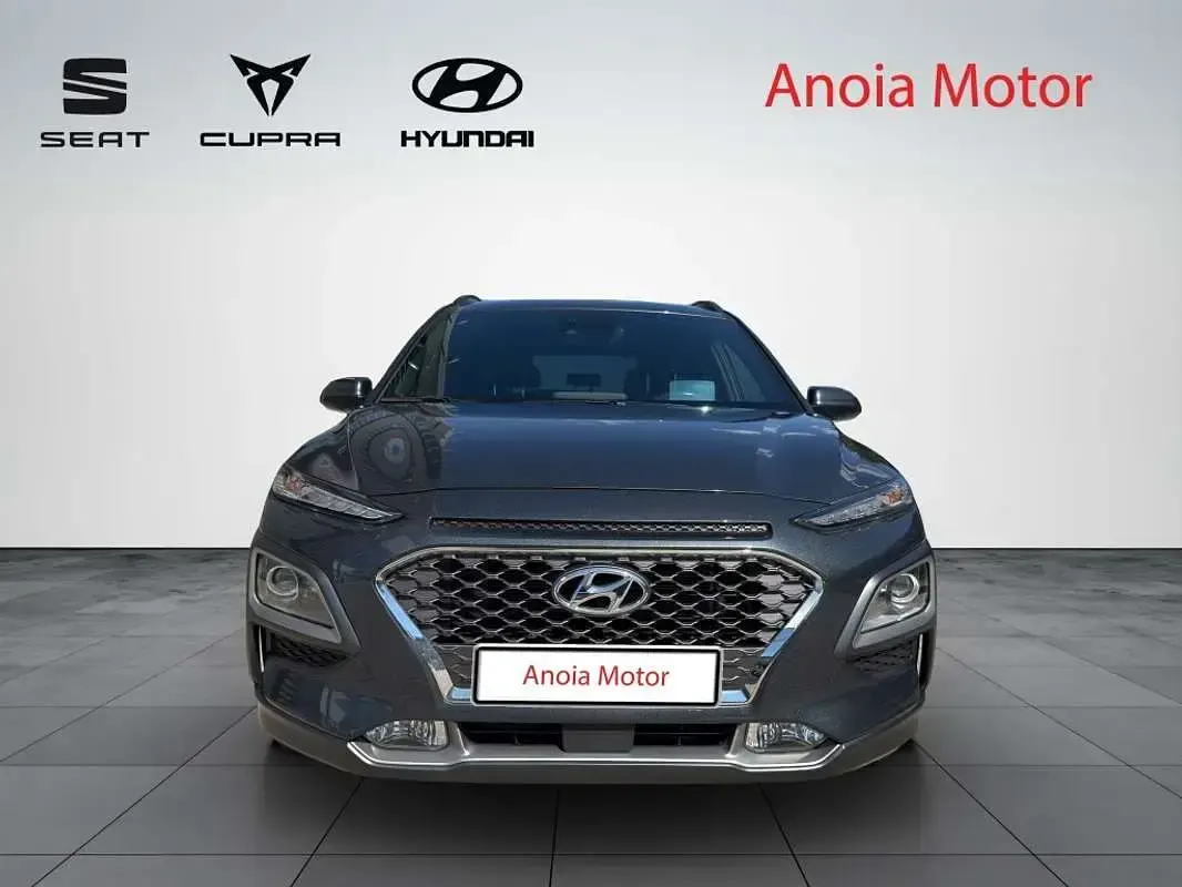Usado Hyundai Kona 141 CV (103 kW) 2020 Gris SUV