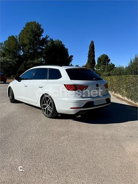 Usado Seat Leon ST FR 180 CV (132 kW) 2017 Blanco Familiar