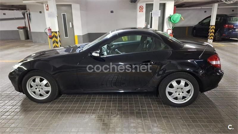 Usado Mercedes SLK200 163 CV (119 kW) 2007 Negro Descapotable