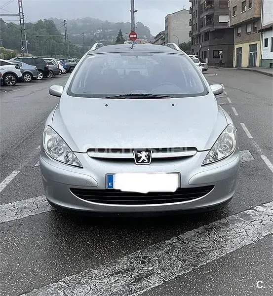 Usado Peugeot 307 110 CV (80 kW) 2003 Gris / plata Familiar