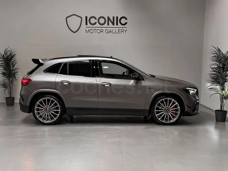 Usado Mercedes GLA35 AMG AMG 306 CV (225 kW) 2024 Gris / plata SUV
