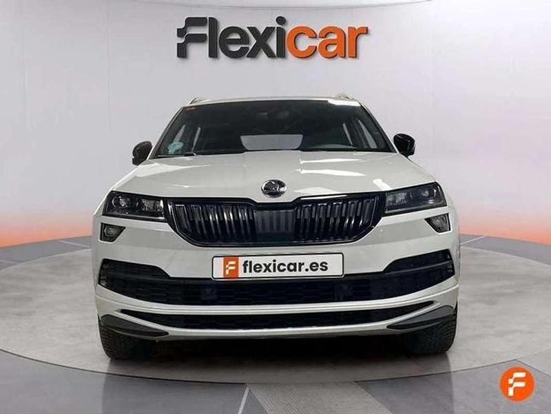 Usado Skoda Karoq SportLine 150 CV (110 kW) 2021 Blanco SUV