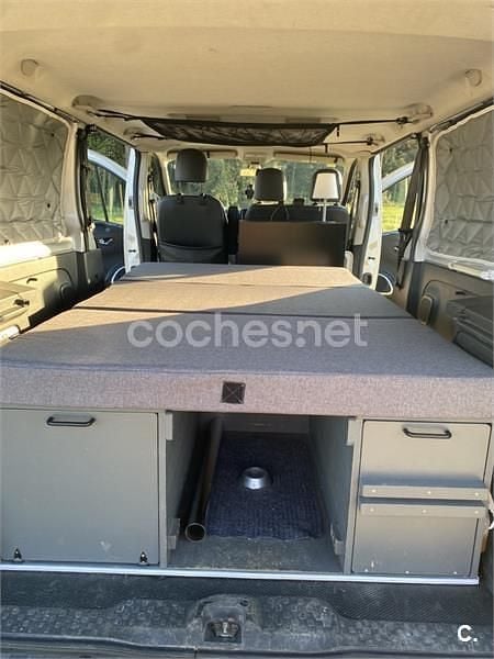 Usado Opel Vivaro 125 HP (91 kW) 2017 Cinzento Monovolume