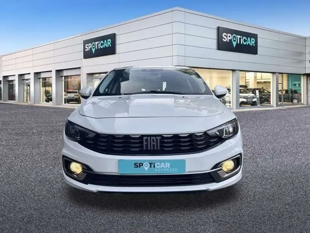 Usado Fiat Tipo Life 102 CV (75 kW) 2021 Blanco Berlina