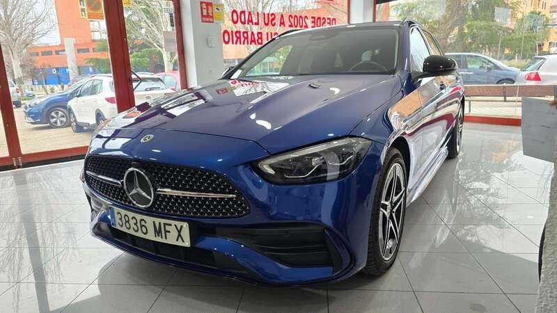 Azul Usado 2023 Mercedes C300e Familiar | 39.990 € (Super precio) - Imagen 1/4