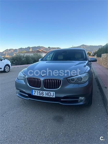 Usado BMW 530 Gran Turismo 245 CV (180 kW) 2011 Gris / plata Berlina