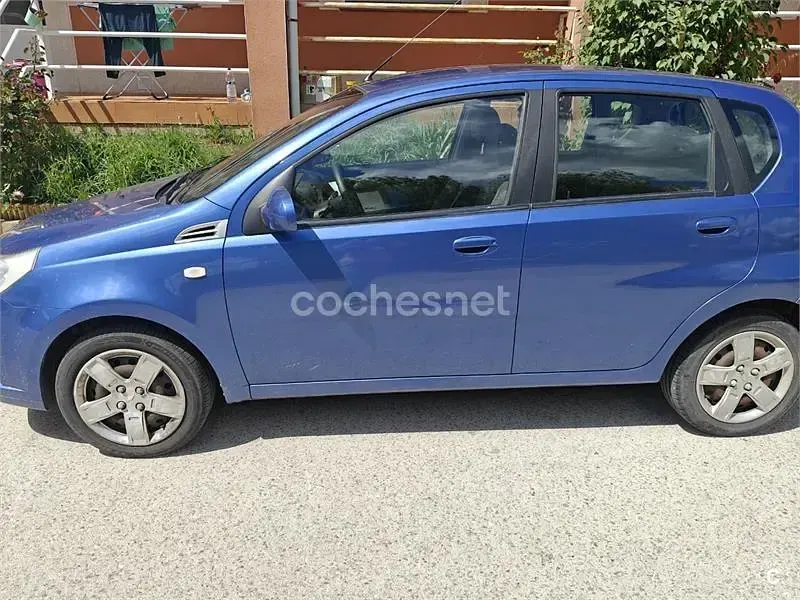 Usado Chevrolet Aveo LS 84 CV (61 kW) 2009 Azul Berlina