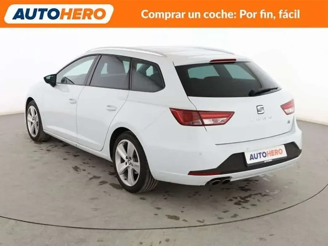 Usado Seat Leon FR 150 CV (110 kW) 2016 Blanco Familiar
