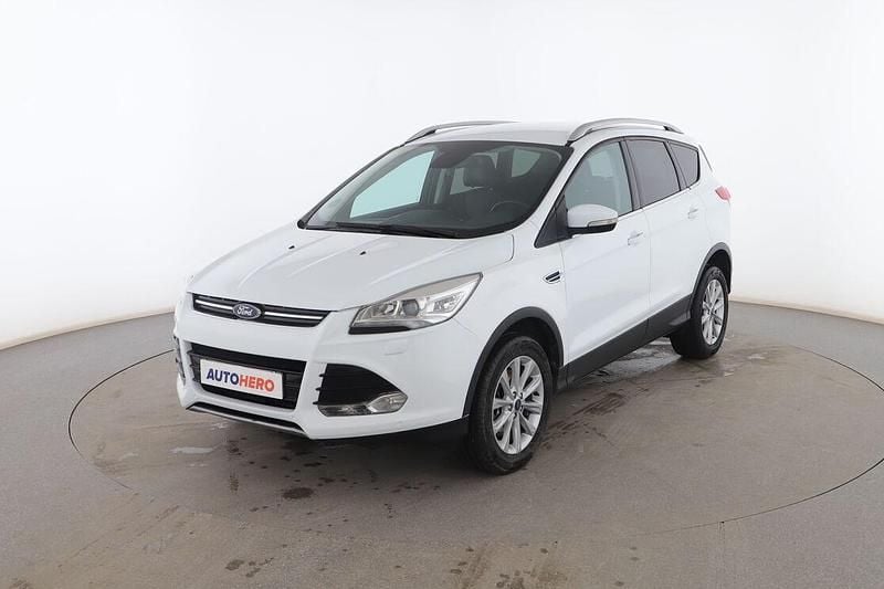 Blanco Usado 2016 Ford Kuga Titanium SUV | 11.799 € (Precio justo) - Imagen 1/3