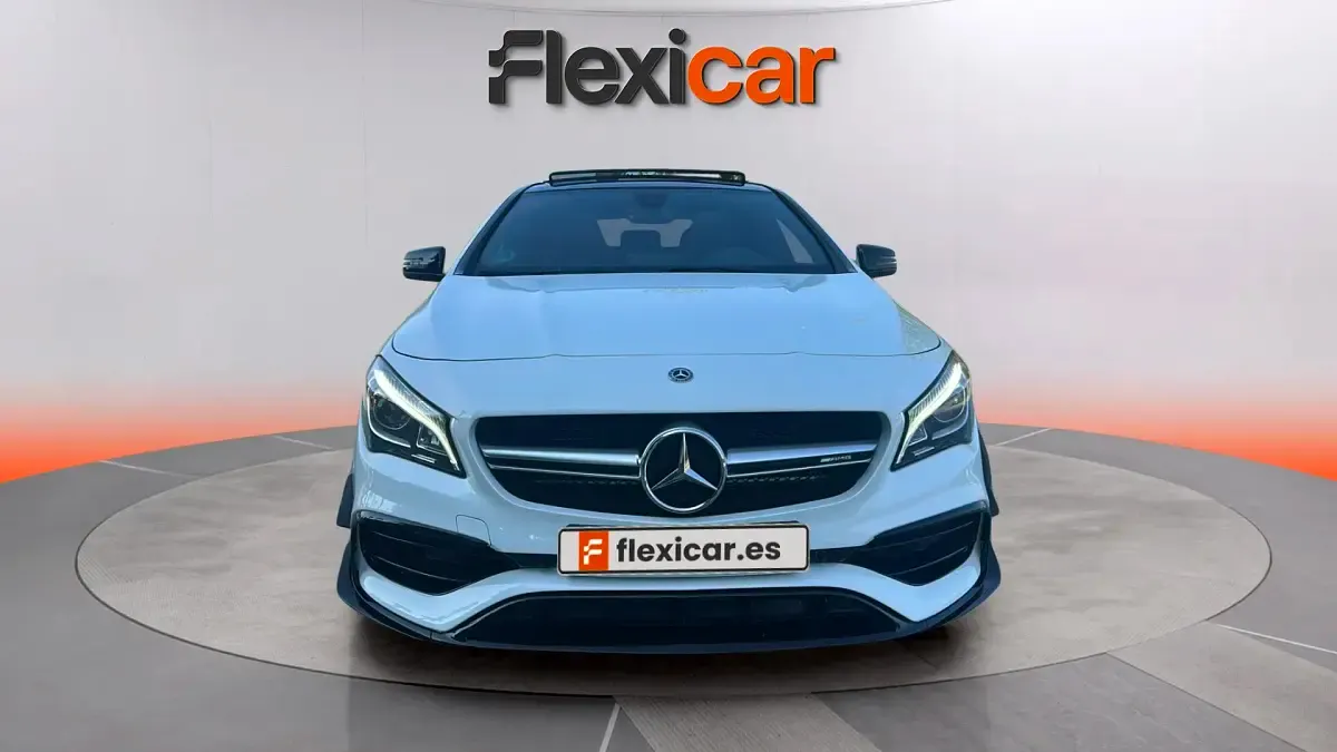 Usado Mercedes CLA45 AMG AMG 381 CV (280 kW) 2019 Blanco Coupe
