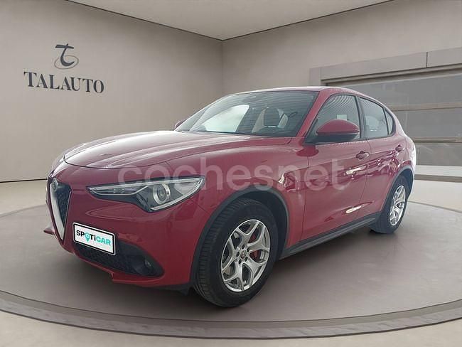 Usado Alfa Romeo Stelvio Sprint 190 CV (139 kW) 2022 Rojo SUV