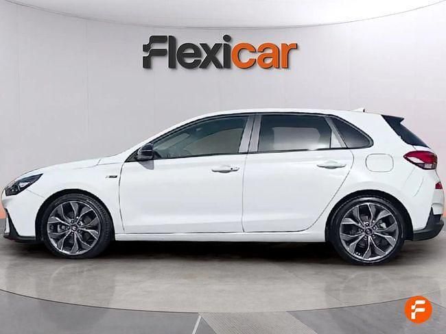 Usado Hyundai i30 N Line 140 CV (102 kW) 2020 Blanco Berlina