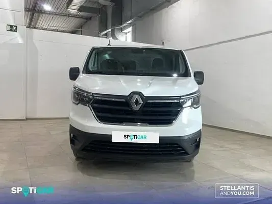Usado Renault Trafic 130 CV (95 kW) 2023 Monovolumen
