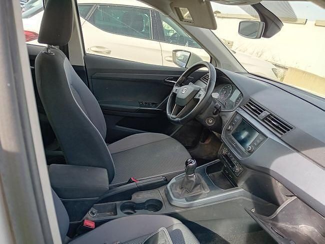 Usado Seat Arona Style 110 CV (80 kW) 2021 Blanco SUV